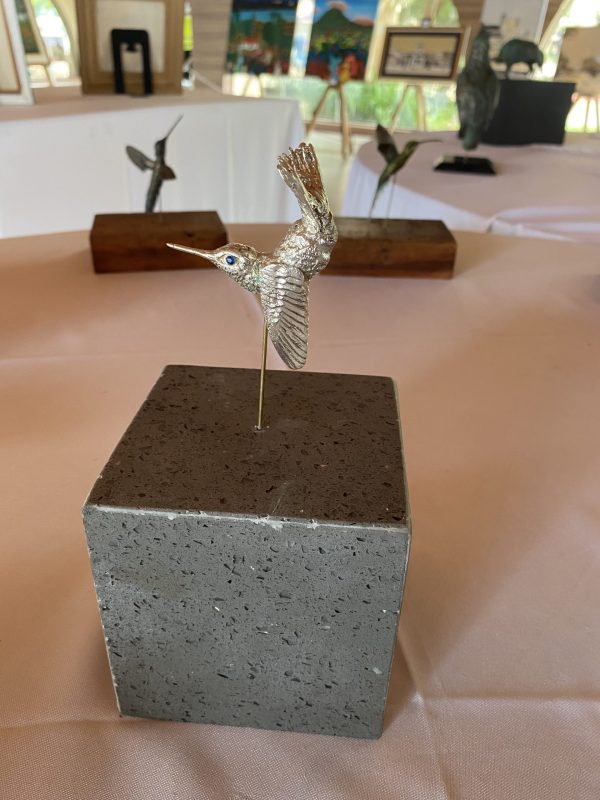 Colibri de plata con inserciones de zafiro - Imagen 3